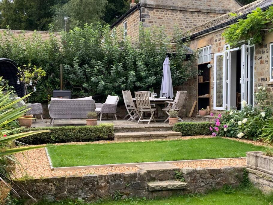 Luxury Barn Conversion At Rudding ฮาร์โรเกต ภายนอก รูปภาพ